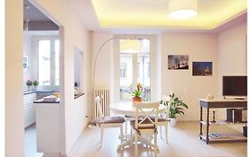Santa Chiara Apartment